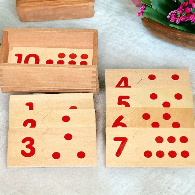 Montessori Wooden number matching board with box